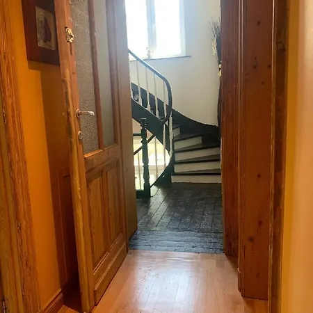 La Tour D'heloise - 10' De Bruxelles B&B