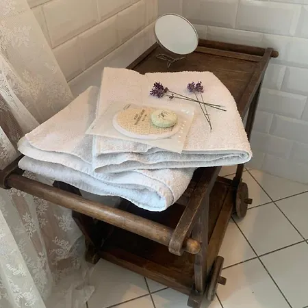 La Tour D'heloise - 10' De Bruxelles La Hulpe