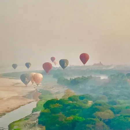 Nocleg ze śniadaniem La Tour D'heloise - 10' De Bruxelles 3*