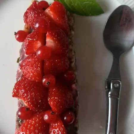 La Tour D'heloise - 10' De Bruxelles