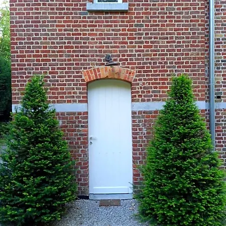 B&B La Tour D'heloise - 10' De Bruxelles 3*