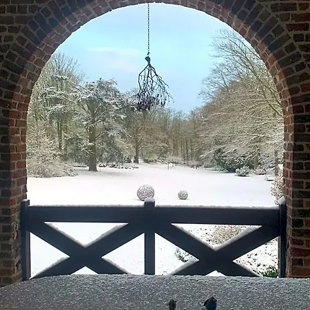 La Tour D'héloïse - 10' De Bruxelles 3* La Hulpe